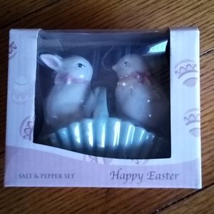 Easter Bunny and Chick Salt and Pepper set